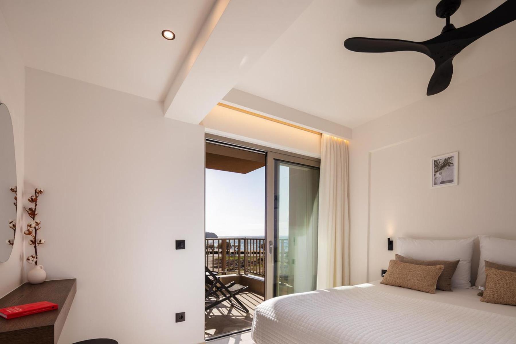 Ririka Beach Living, New Feel-At-Home Luxury Suites Plakias Buitenkant foto